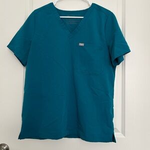 Catarina One-Pocket Scrub Top™